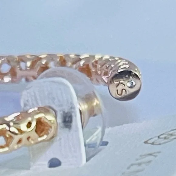 NEW Kendra Scott 2.5” Maggie Hoops in Rose Gold Filigree - Picture 5 of 8